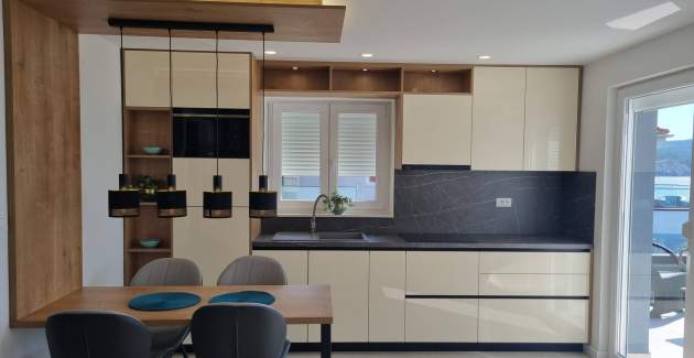 Apartment Punta Silo B8 – Pool and Sea View