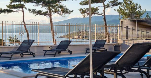 Apartment Punta Silo B8 – Pool and Sea View