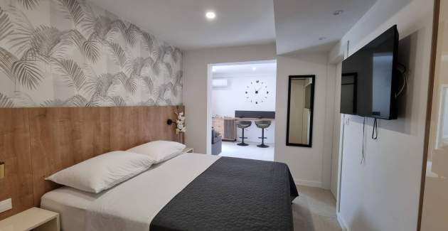 Studio Apartment Punta Silo A3 - Pool and Sea View