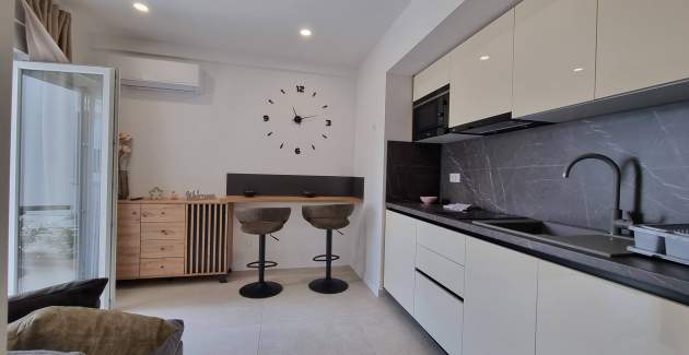 Studio Apartment Punta Silo A3 - Pool and Sea View