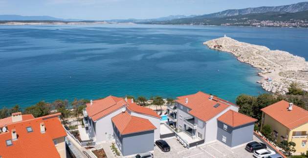 Studio Apartment Punta Silo A3 - Pool and Sea View