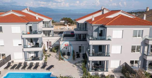 Studio Apartment Punta Silo A4 – Pool and Sea View