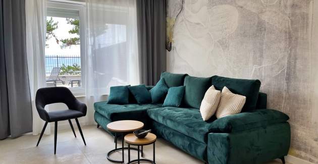 Apartment Punta Silo B1 – Pool and Sea View