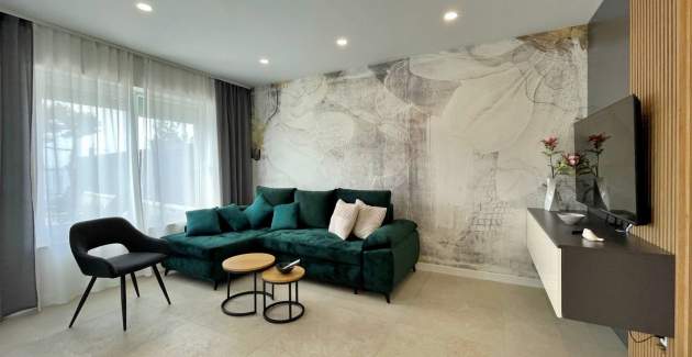 Apartment Punta Silo B1 – Pool and Sea View