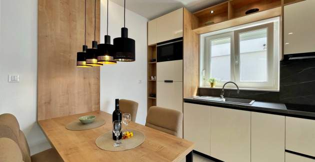 Apartment Punta Silo B1 – Pool and Sea View