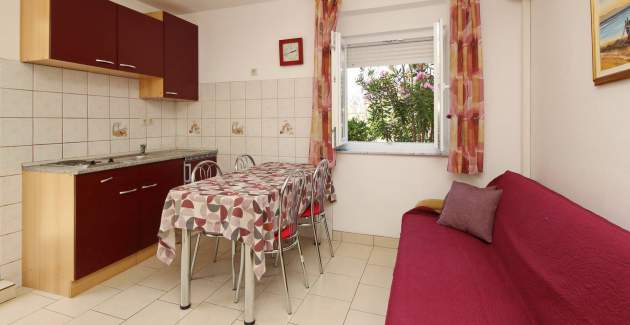 Apartman Radosna 2 – 300 m od mora