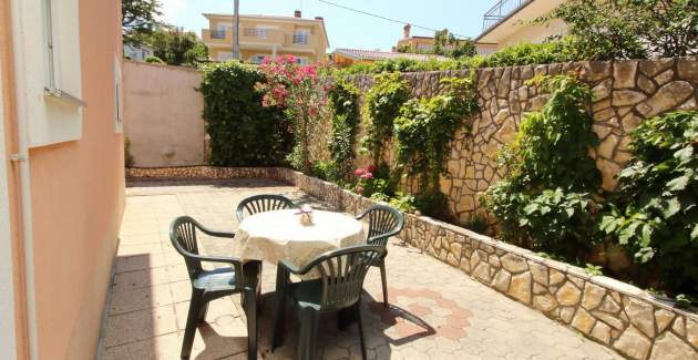 Apartman Radosna 2 – 300 m od mora