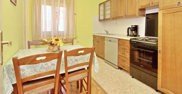 Apartman Radosna 3 – 300 m od mora