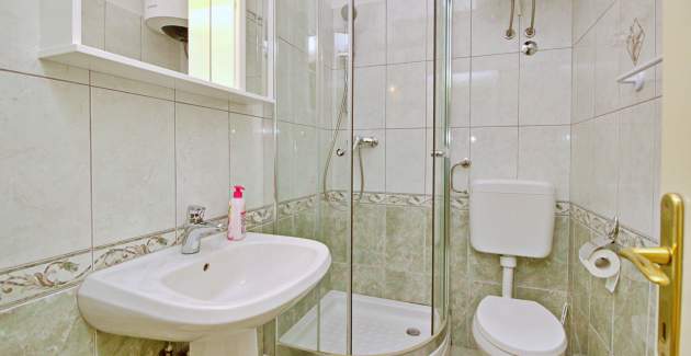 Apartman Radosna 3 – 300 m od mora