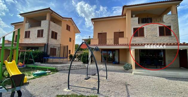 Apartman Rebeka 1 – pogled more, 160 m od mora