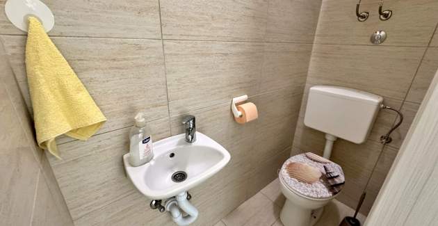 Apartment Rozi – Sea View and Balcony