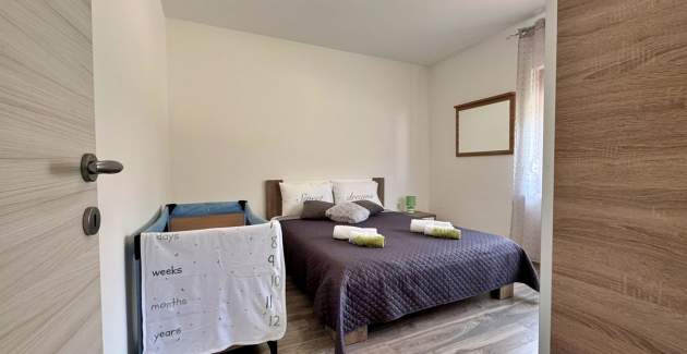 Apartment Rozi – Sea View and Balcony