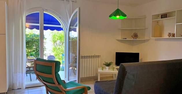 Apartment Savic A2 – 90 m from the Beach