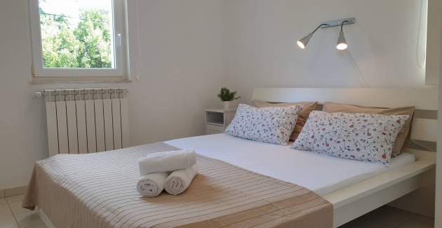 Apartment Savic A4 – 90 m from the Beach