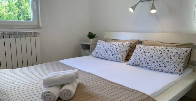 Apartment Savic A4 – 90 m from the Beach