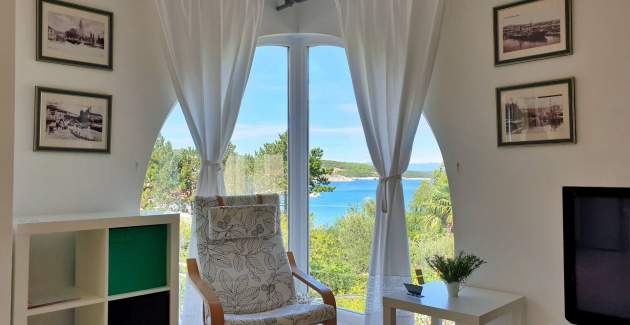 Apartment Savic M – 90 m from the Beach with Sea ​​View