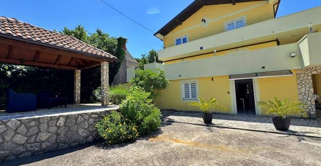 Top Apartment 1 – Pet- and Wheelchair-Friendly