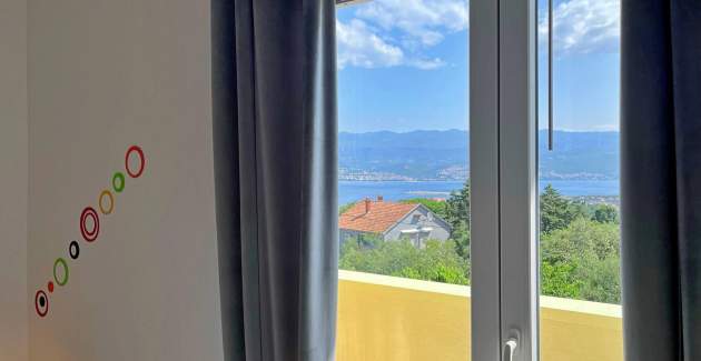 Top Apartment 3 – with Panoramic Sea View