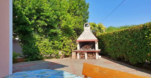 Apartment Vodopija D – near Mud Beach