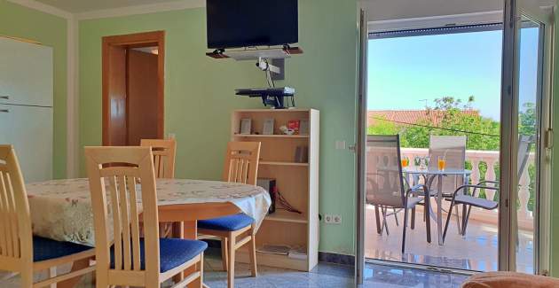 Apartment Vodopija D – near Mud Beach