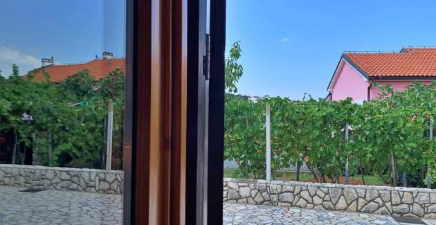 Apartman Volarić A7 – 160 m od mora