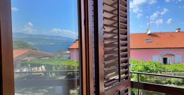 Apartman Volarić A8 – pogled more, 160 m od mora