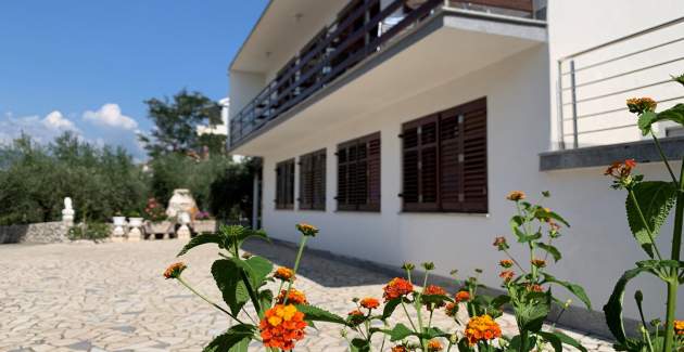 Apartman Volarić A8 – pogled more, 160 m od mora