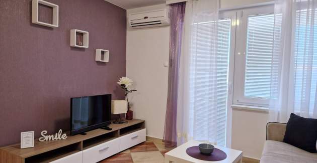 Apartment Brnic AQ 1 - with Balcony, 90 m from the Beach