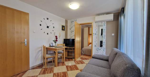 Apartment Brnic AQ 2 - with Parking spot, 90 m from the Beach