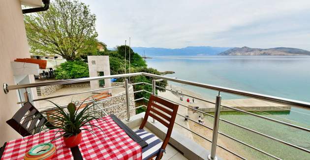 Room Barbalic Beach No.5 - central Location, near the Beach