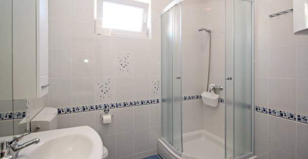 Apartman Bebek – s balkonom i parkingom