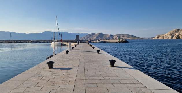 Apartman Bebek – s balkonom i parkingom