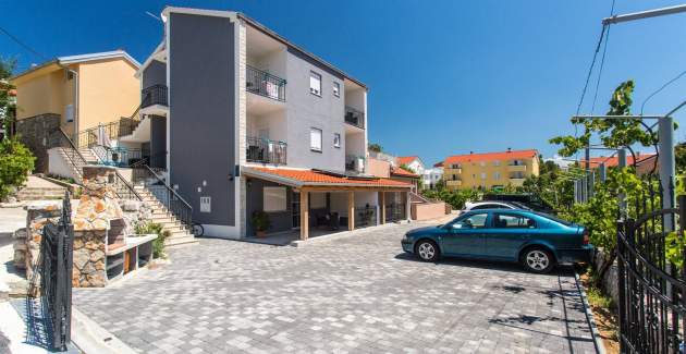 Appartamento moderno Berisha 1 n.2 – con balcone