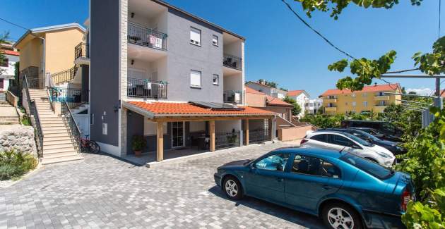 Appartamento moderno Berisha 1 n.2 – con balcone