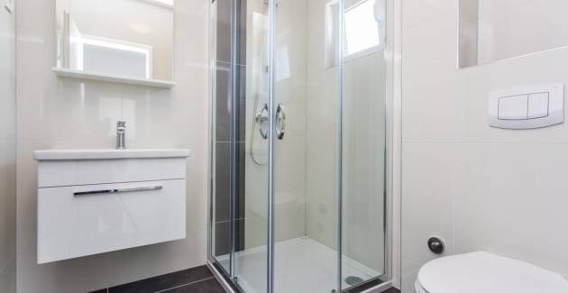 Modern Apartment Berisha 1 No.4 - with Balcony