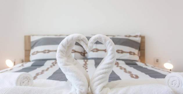 Modern Apartment Berisha 1 No.4 - with Balcony