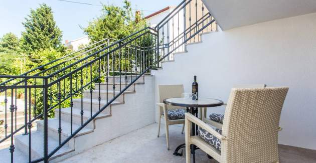 Studio Apartment Berisha 1 No.1 - with Balcony