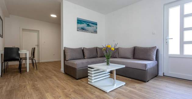 Apartman Berisha 2 br.4 - s terasom