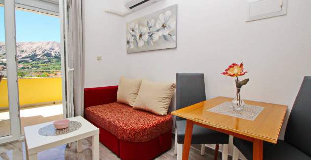 Charming Apartment Brnic No.7 - with Balcony and Sea View