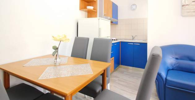 Charming Apartment Brnic No.5 - with Balcony