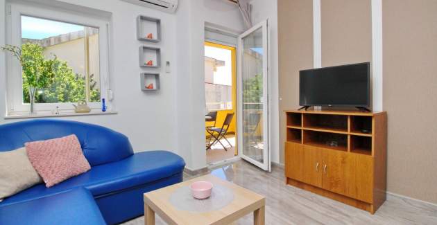 Charming Apartment Brnic No.5 - with Balcony