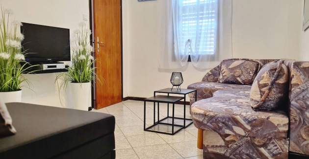 Apartment Bugi VRH - with Sea View