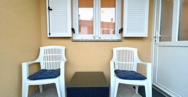 Capic Z2 - Apartment with Balcony and Parking spot, 300 m from the Beach