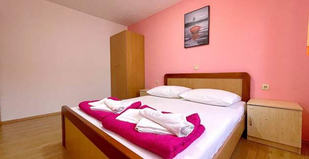 Capic Z5 - Apartment with Balcony and Parking spot, 300 m from the Beach