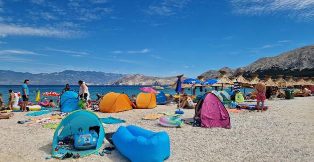 Capic Z6 – Apartman s balkonom i parkingom, 300 m od plaže