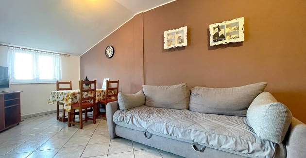 Capic Z7 – Apartman s balkonom i parkingom, 300 m od plaže