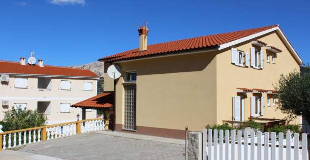 Capic Z7 – Apartman s balkonom i parkingom, 300 m od plaže