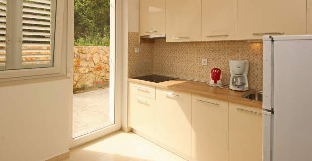 Apartman Vasilic – s terasom, 300 m od plaže