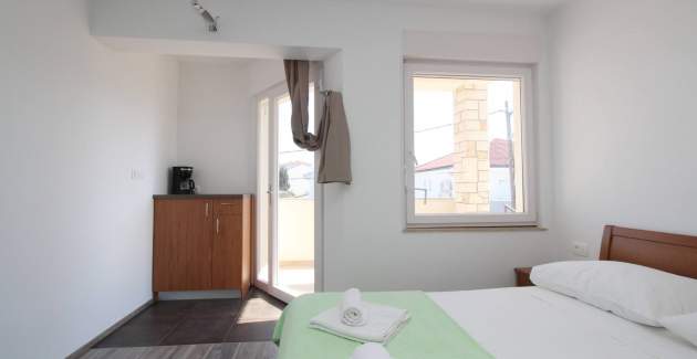 Room Dekanic No.3 - with mini Fridge and Balcony