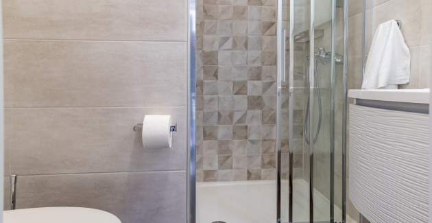 Room Dekanic No.2 - with mini Fridge and Terrace